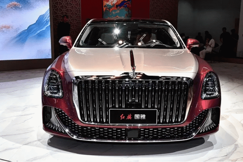 Bentley ve Mercedes-Maybach'ın analogu: En iyi sedan Hongqi Guoya dünya çapında siparişe açık