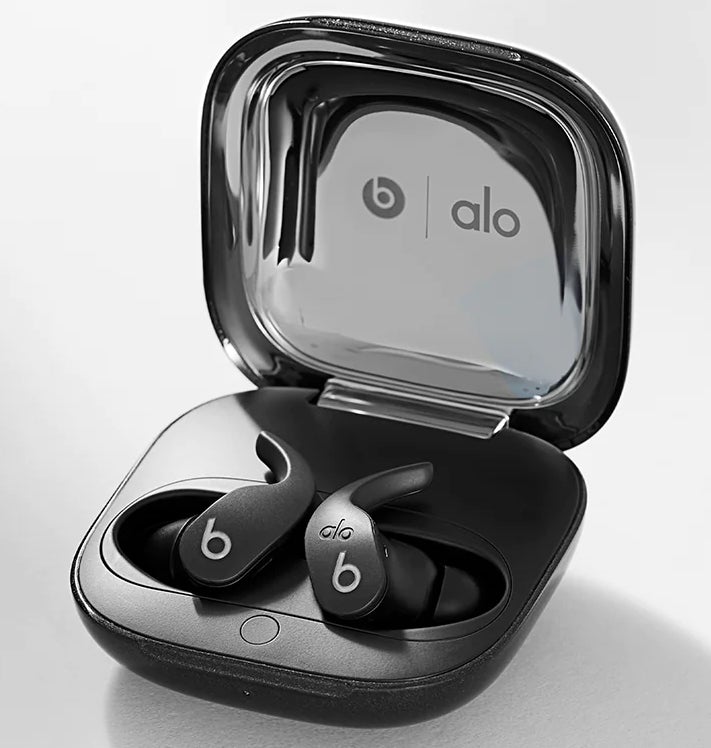 Apple, özel sürüm Beats Fit Pro Alo Yoga kulaklıklarını piyasaya sürüyor
