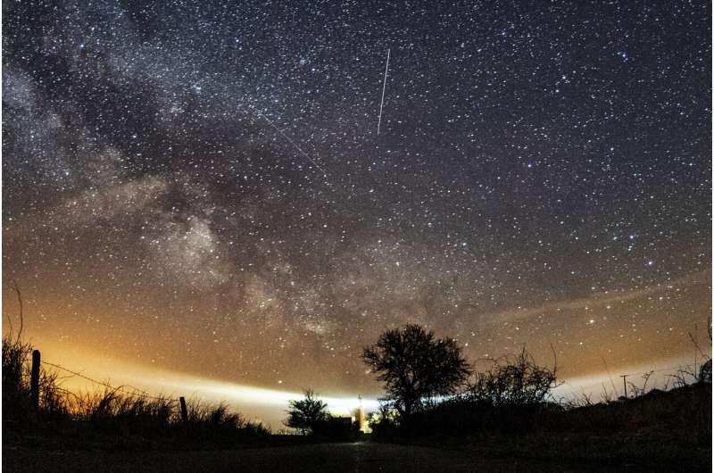 Lyrid meteor yağmuru bu hafta sonu zirveye ulaşıyor, ancak onu görmek zor olabilir
