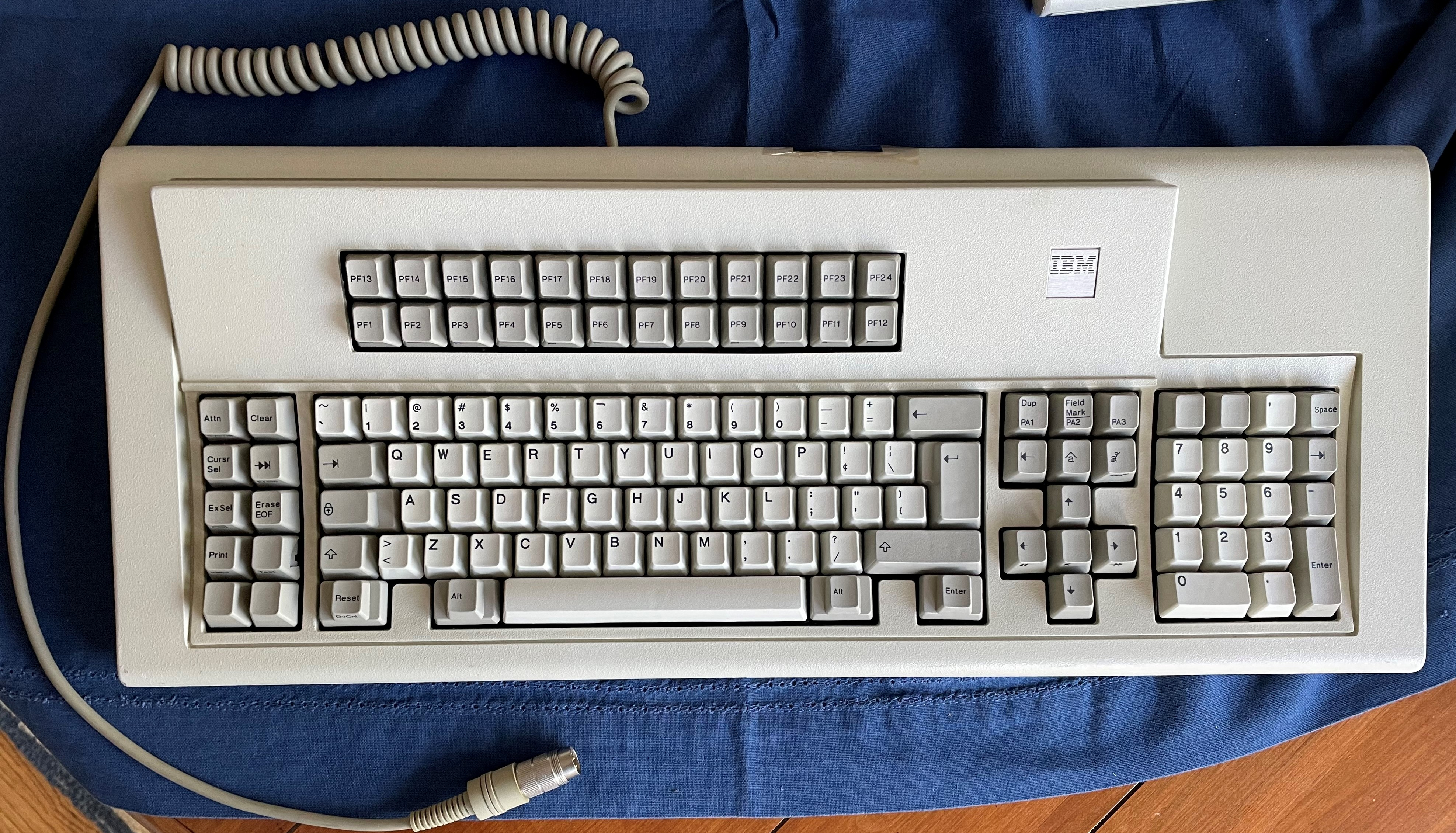 IBM Model F 122 tuşlu klavye