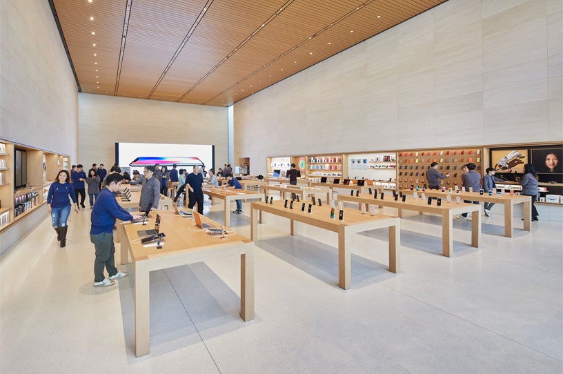 Güney Kore Apple Store - iPhone bir güvenlik tehdidi olarak kabul edildi ve bu ülkenin ordusuna girmesi yasaklanabilir