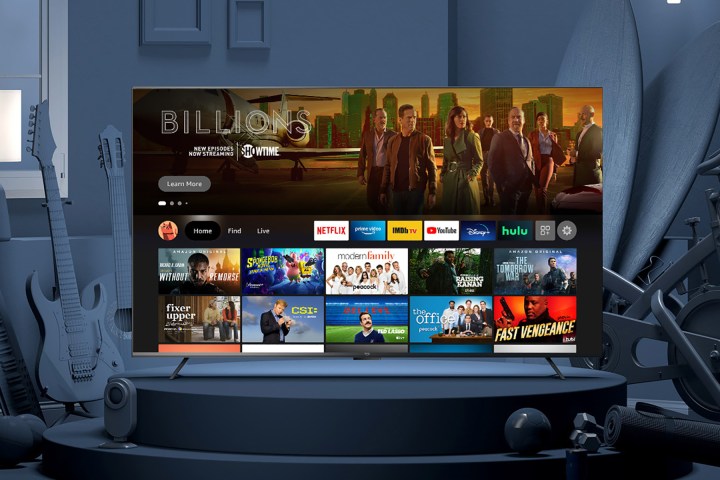 Amazon Fire TV Omni Serisi, Fire TV platformuyla ekranda.
