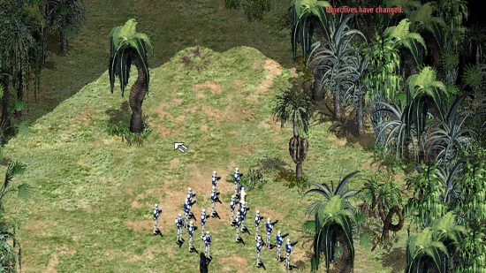 Star Wars Galaktik Savaş Alanlarında bir ormana giren fırtına askerlerinden oluşan bir müfreze.
