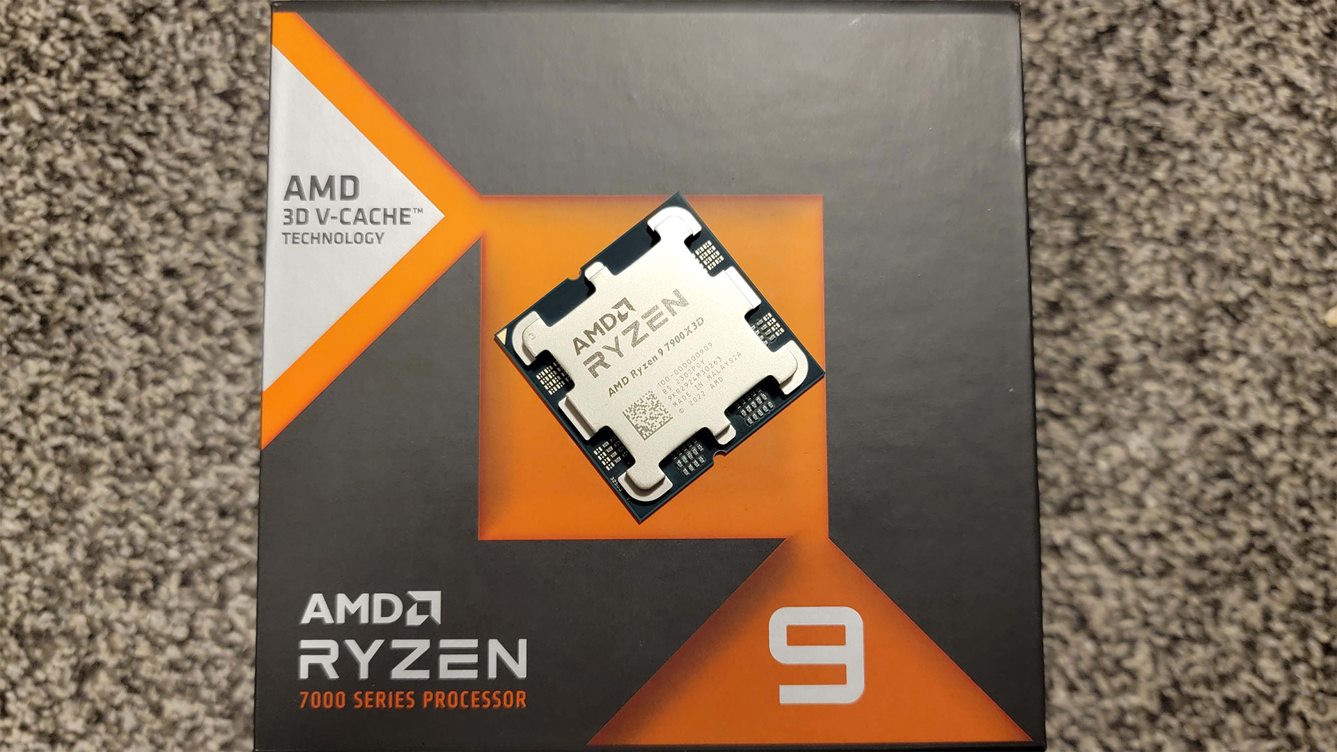 AMD Ryzen 9 7900X3D işlemci kutusuz