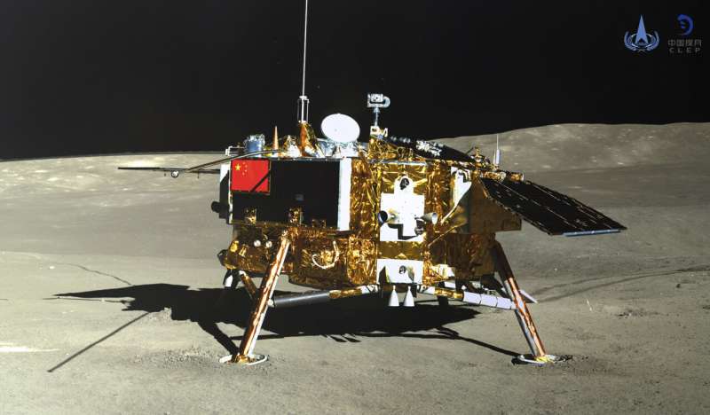 Çin, ayın daha az keşfedilen uzak tarafından örnekler almak için bir sonda gönderdi