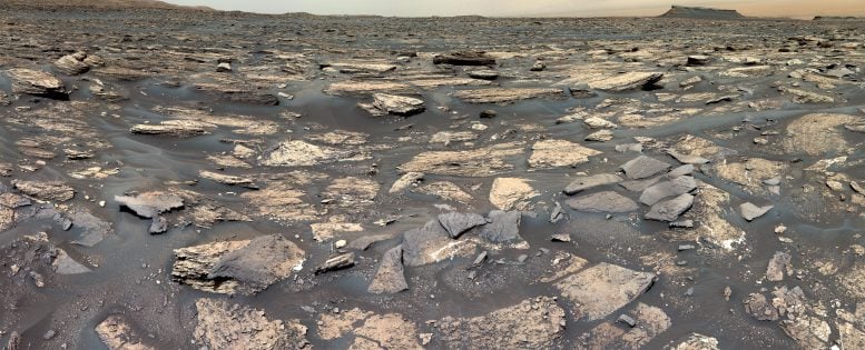 NASA’nın Curiosity Rover’ı Antik Mars’ta Dünya Benzeri Bir Ortamın İşaretlerini Ortaya Çıkardı