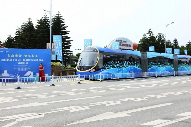 Raysız “Yolda Metro”.  Süper Sanal Demiryolu Treni Çin'de yola çıkıyor