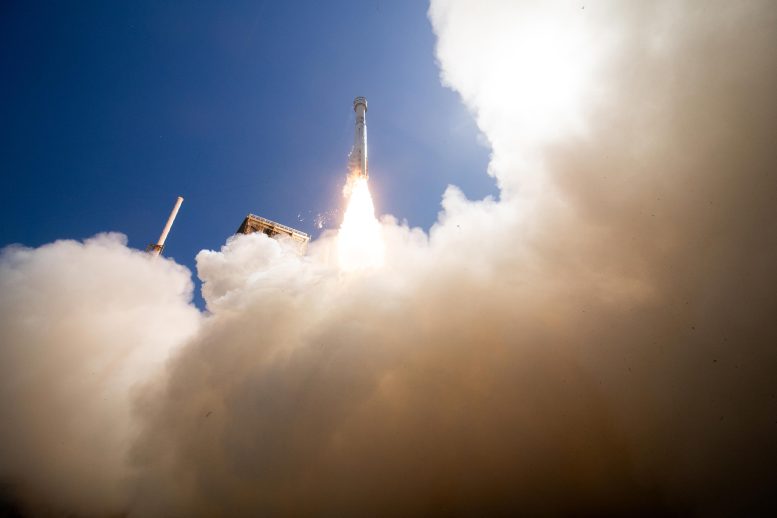 NASA Boeing Starliner Mürettebat Uçuş Testi Atlas V Roket Fırlatma