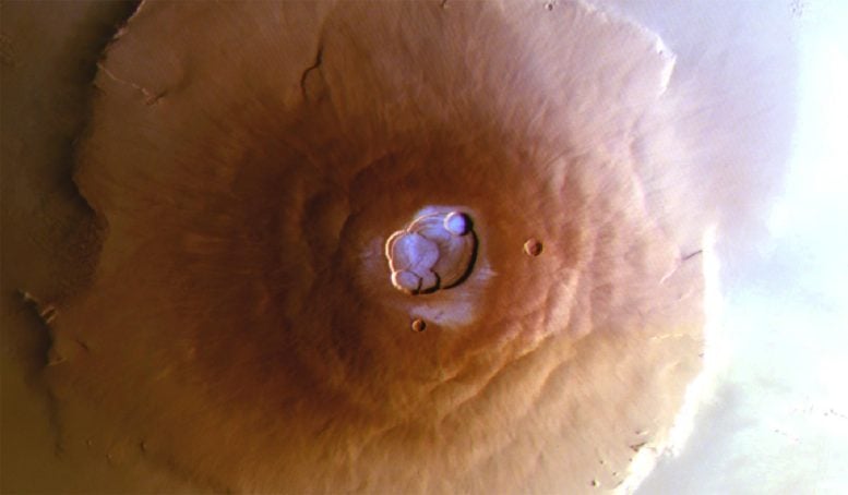 Olympus Mons Mars Volkanı'nda don