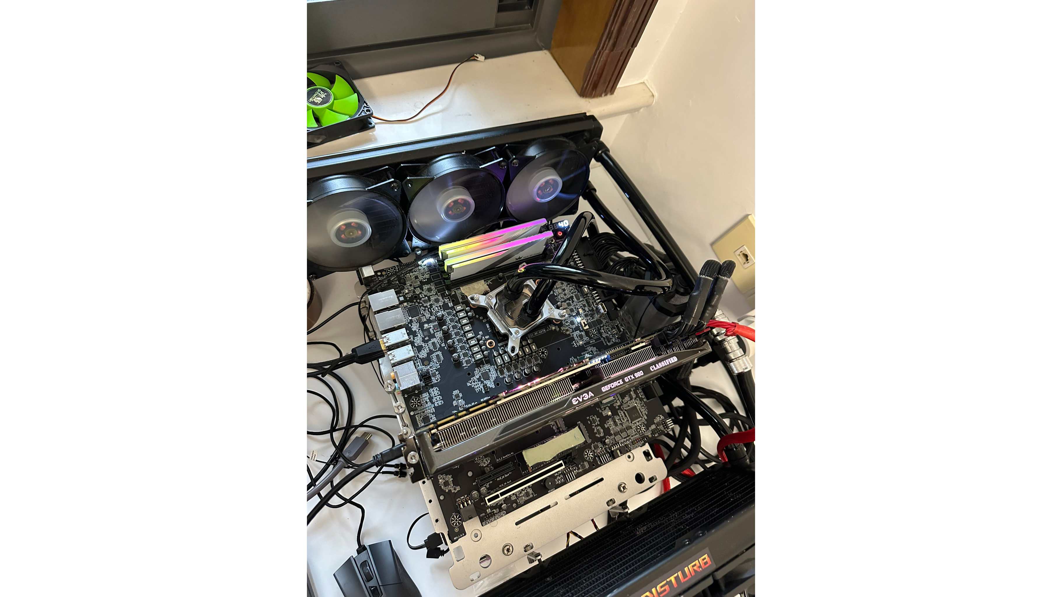 EVGA X670E Sınıflandırılmış anakart