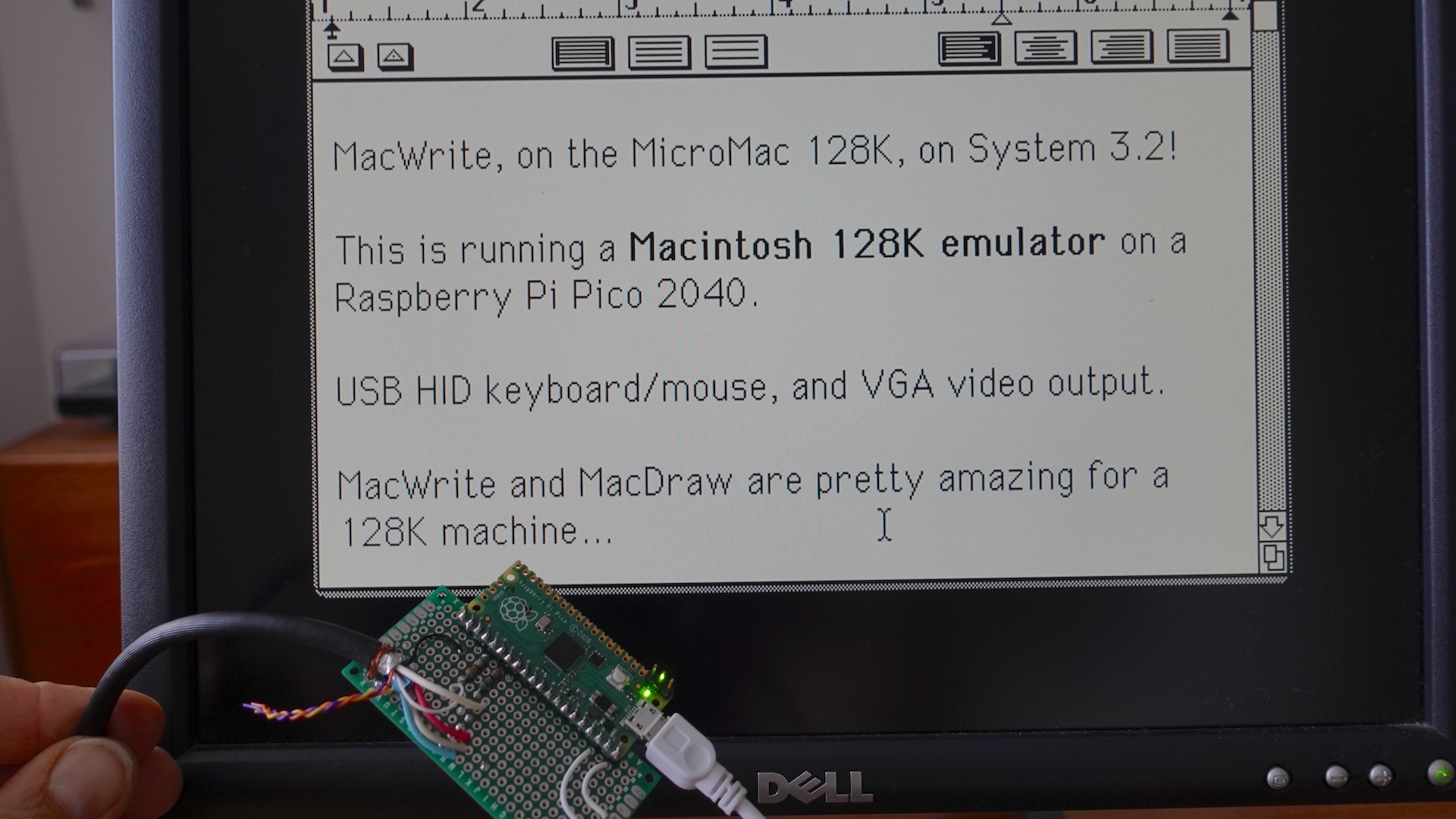 Pico MicroMac'te MacWrite'ı kullanma