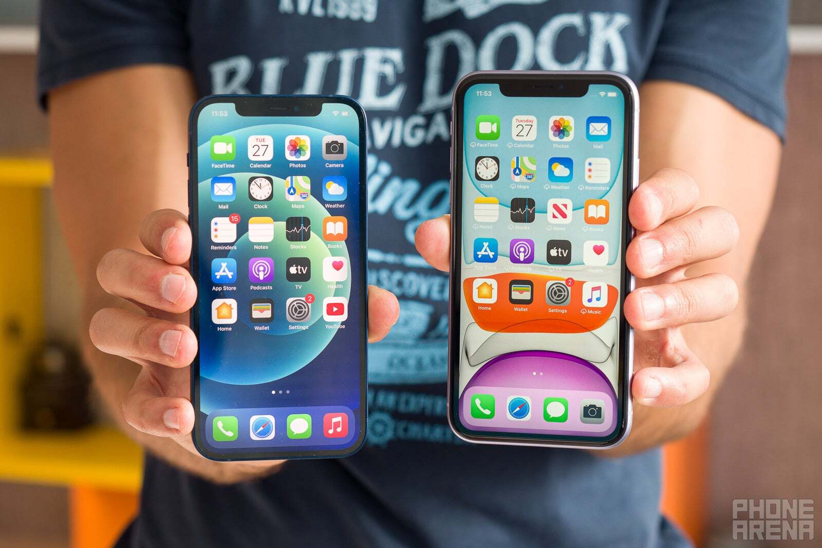 iPhone 12 ve iPhone 11. |  Resim Kaynağı - PhoneArena - iPhone 16 yeniden tasarım sızıntısı: sadece abartı mı yoksa anlamlı bir makyaj mı?