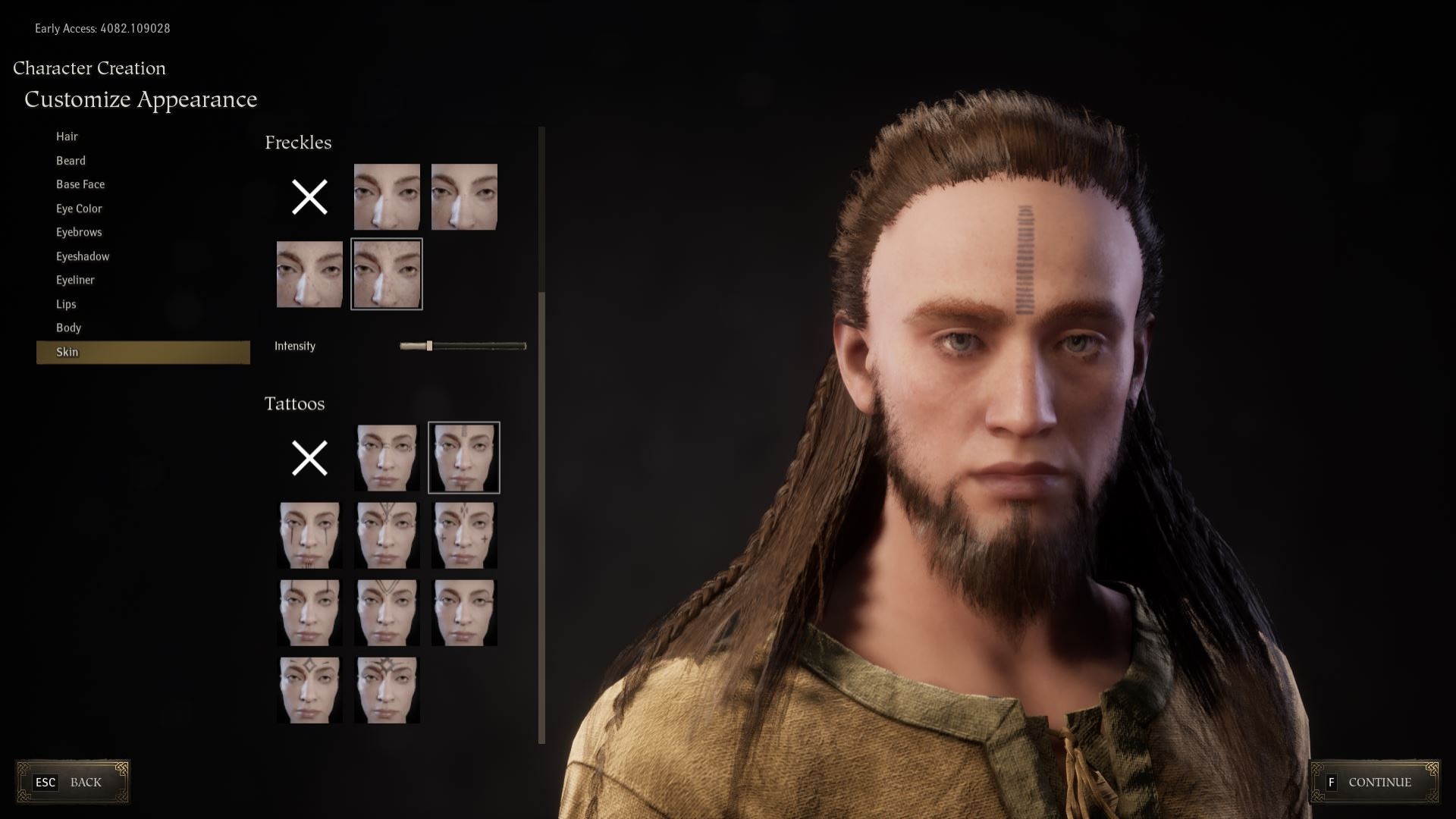 Pax Dei izlenimleri: Pax Dei'nin karakter yaratma ekranının, uzun saçlı ve yüzünde dövme olan sakallı bir erkek karakteri gösteren ekran görüntüsü.