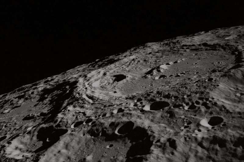 Bilim adamları Dünya’nın Ay’dan gelen radyo dalgalarını kaydediyor