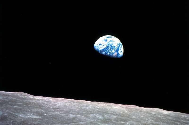 Dünya’nın ikonik fotoğrafını çeken eski astronot William Anders, Washington’daki uçak kazasında hayatını kaybetti