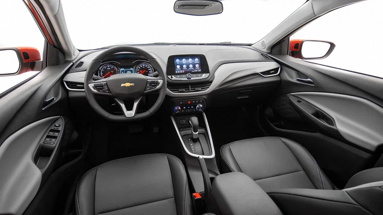 Yeni Chevrolet Onix sedanları Rusya'ya geldi: 132 hp.  ve 6 vitesli otomatik şanzıman - 1,9 milyon ruble için