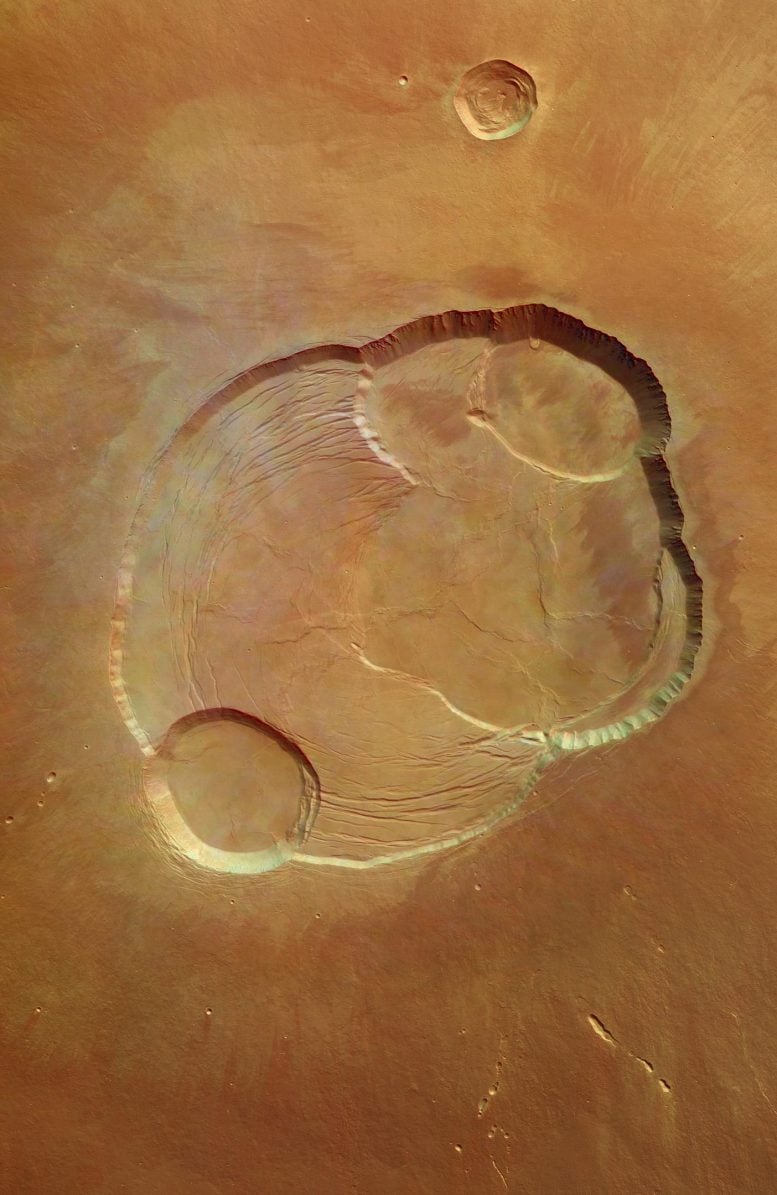 Olympus Mons'un Karmaşık Kalderası Detayı