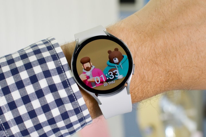 Samsung Galaxy Watch 6 takan biri.
