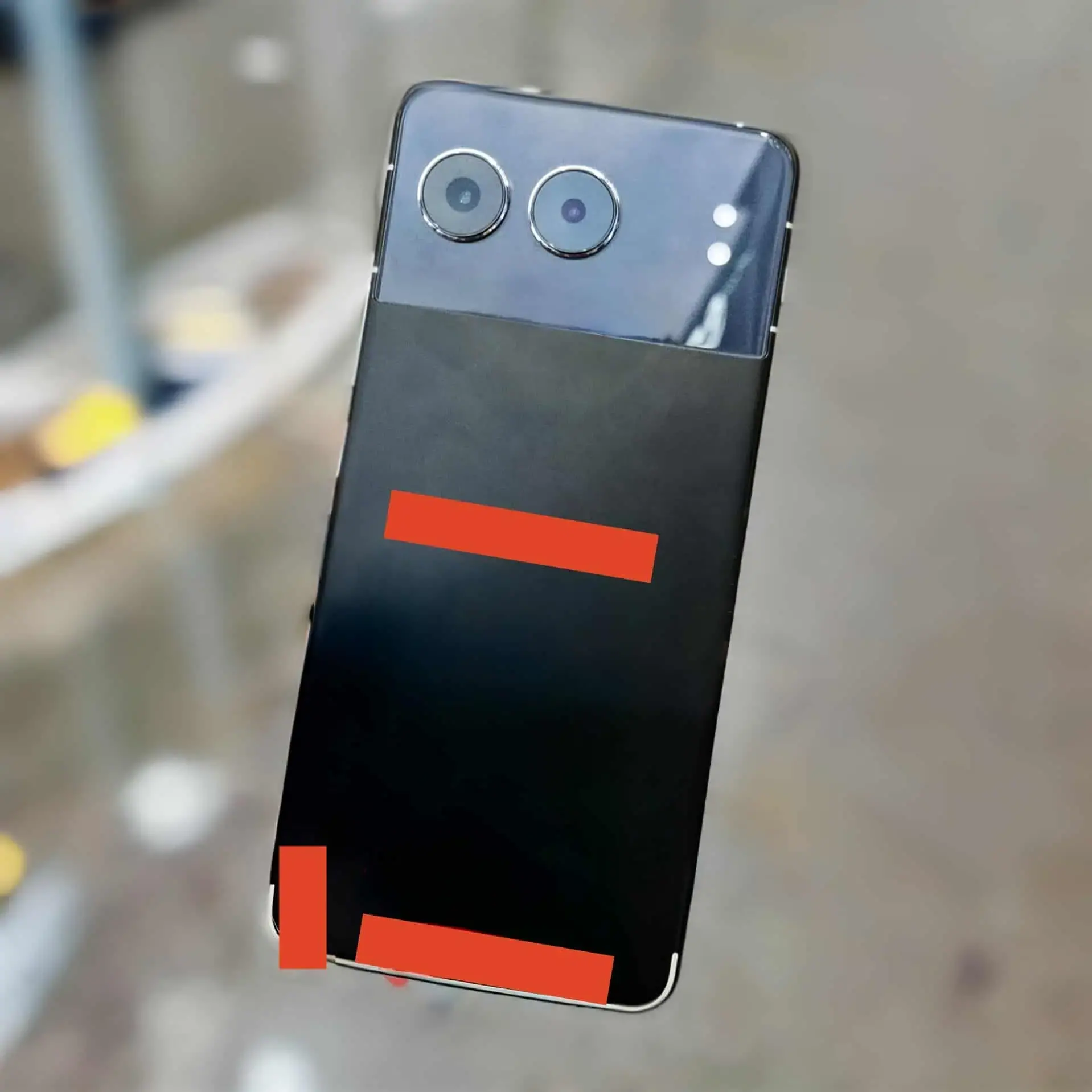 İddiaya göre OnePlus Nord 4'ün canlı görüntüsü. Bu garip görünüm neyin nesi? | Görüntü Kaynağı - Yogesh Brar, X - OnePlus Nord 4'ün şemaları ve iddia edilen canlı görüntüsü sızdırıldı: pek de hoş görünmüyor