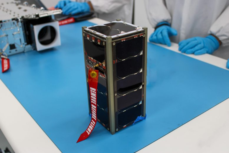 Optimum Kontrol ve Görüntüleme için Uydu (SOC-i) CubeSat