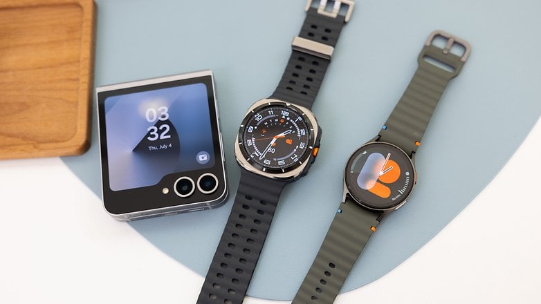 Samsung Watch 7 ve Samsung Watch Ultra, Galaxy Z Flip 6'nın yanında