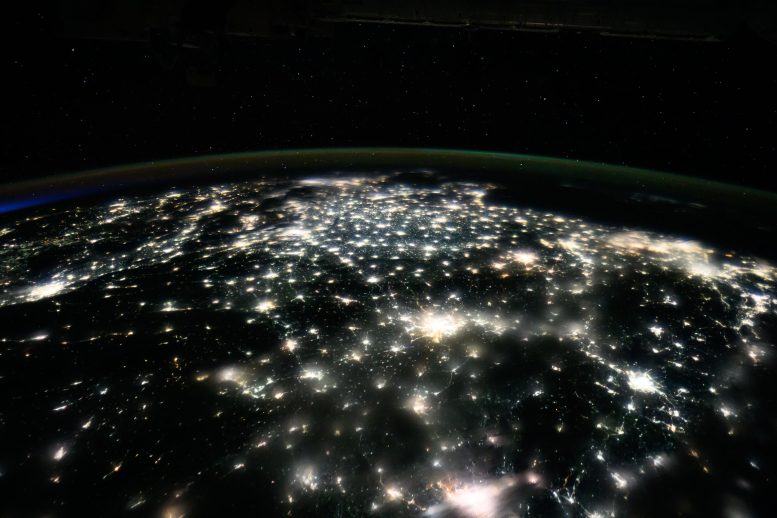 Uzay İstasyonundan Çin Şehir Işıkları