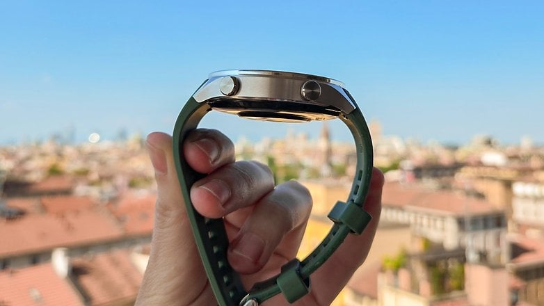 OnePlus Watch 2R, Milano fonunda