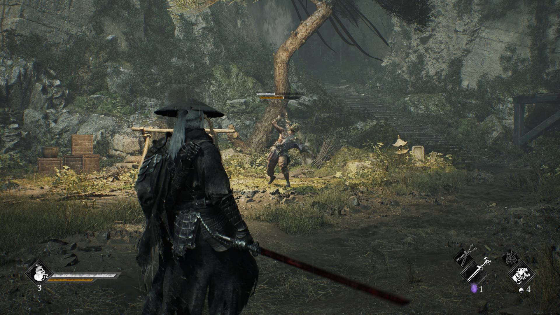 Uzun beyaz saçlı, büyük siyah geniş kenarlı bir şapka ve cübbe giyen bir samuray karakteri bahçe alanında hazır bir şekilde duruyor, karşısında ise zombi benzeri bir yaratık var