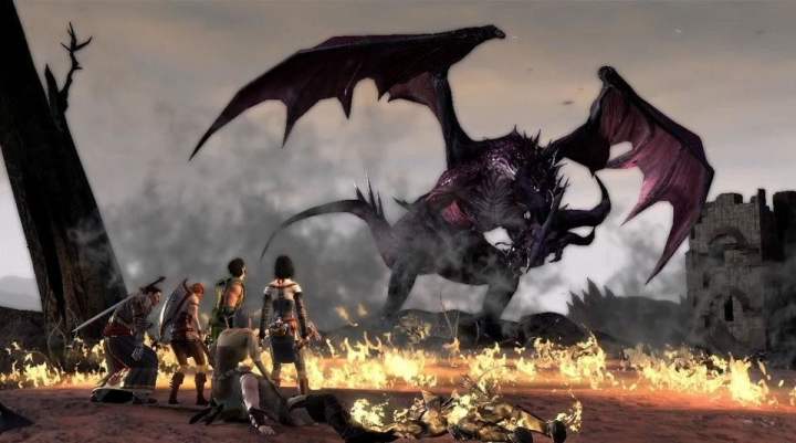 Dragon Age: Inquisition'da nefes alan bir ejderha ateşi.