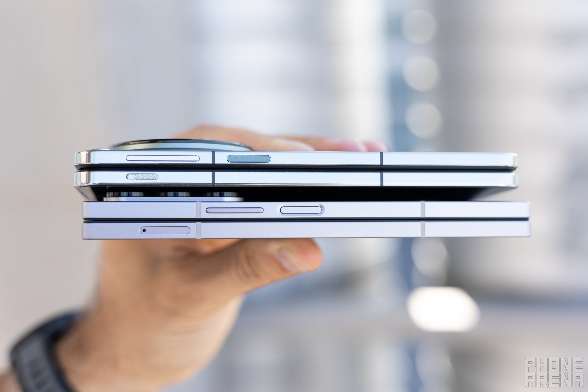 Z Fold 6 hala OnePlus Open'dan daha kalın | Resim kredisi – PhoneArena - Daha ince telefonlar, iPhone 17 Slim ve Z Fold 6 Ultra'nın kanıtlayabileceği gibi daha kötü telefonlardır