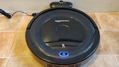 AmazonBasics şarj istasyonlu vakum robotu