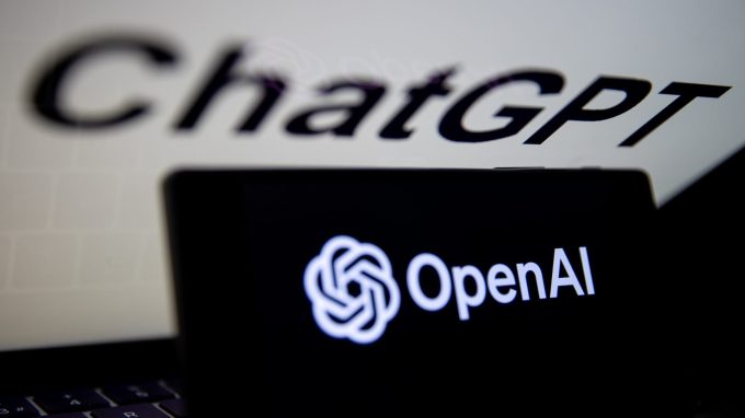 OpenAI ve ChatGPT logoları