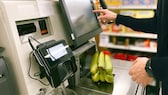 Bir süpermarkette self-servis ödemeler