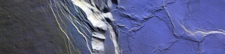 Ekvator Yakınlarındaki Mars Volkanlarında Şaşırtıcı Don Keşfi – “İmkansız Düşünce”
