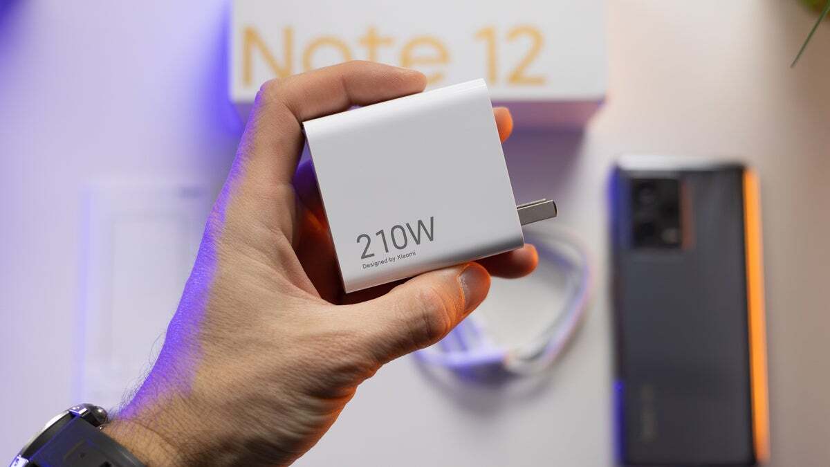 Tüm katlanabilir telefonlar için 210W şarj! Şimdi! - Galaxy Z Fold 6 İstek Listesi: Mükemmel bir katlanabilir telefon nasıl görünürdü?