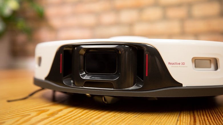 Roborock S8 Pro Ultra'nın önden görünümü Roborock S8 Pro Ultra'nın önden görünümü