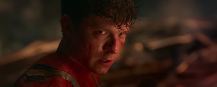 Peter Parker "Örümcek Adam: Eve Dönüş Yok" filminde.