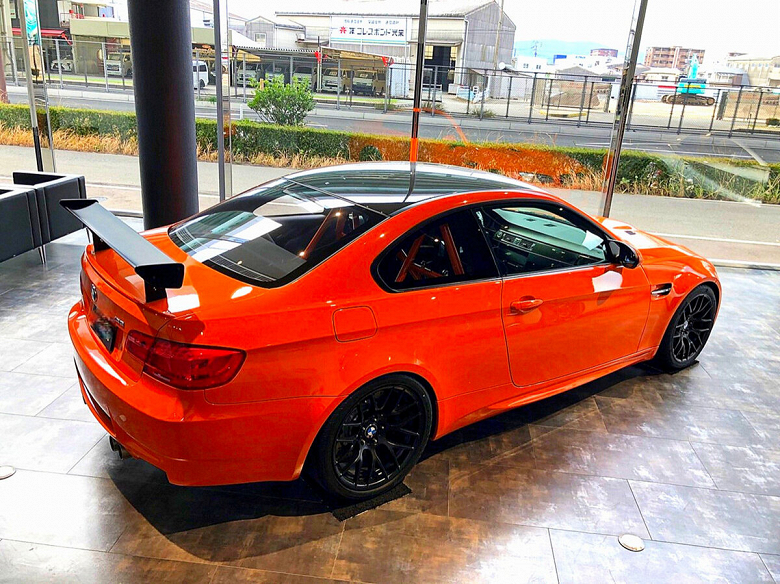 Benzersiz BMW M3 GTS Rusya'da satılıyor.  Satıcı bunlardan başka kalmadığını garanti eder.