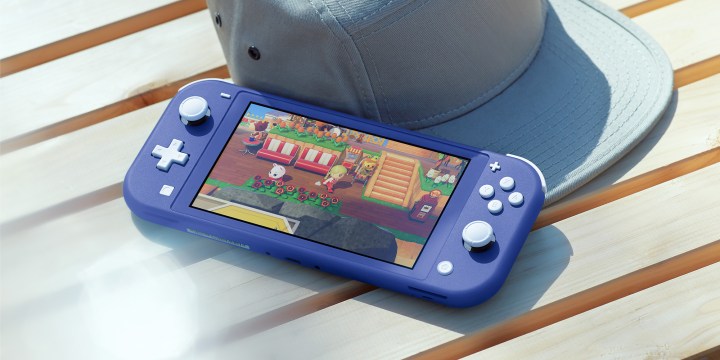 Yeni mavi Nintendo Switch Lite.