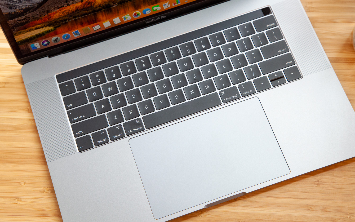 MacBook Pro kelebek klavye