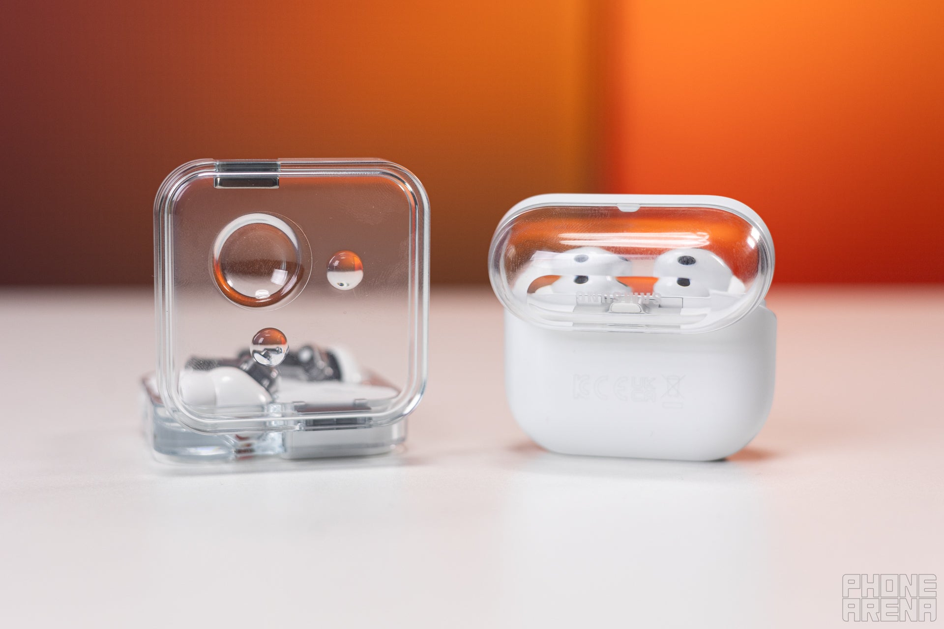 Biz bu renge Şeffaf havalı diyoruz (Görsel kaynağı - PhoneArena) - Galaxy Buds 3 Pro (sadece) AirPods'u kopyalamadı, ancak bu küçük girişim