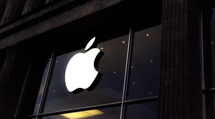 Apple, 12 Aralık 1980'de halka açıldı. | Görsel kredisi-NASDAQ - Zengin ve ünlü Apple yatırımcısı şirketteki hissesinin yarısını sattı