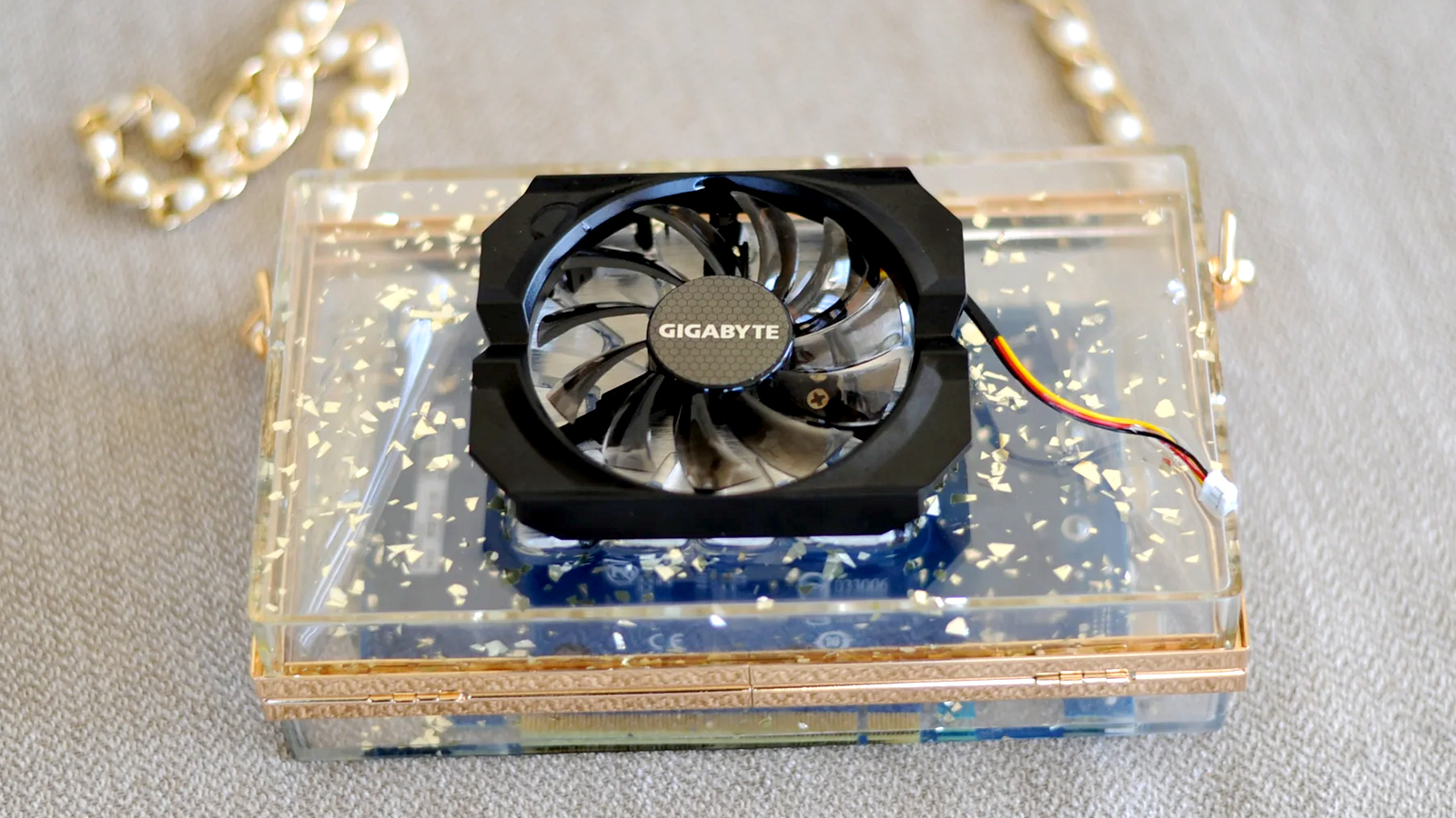 GT 730 çanta