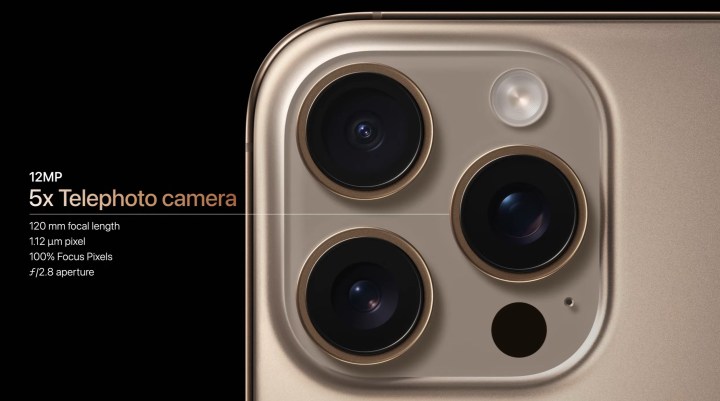 iPhone 16 Pro'daki kamera lensleri.