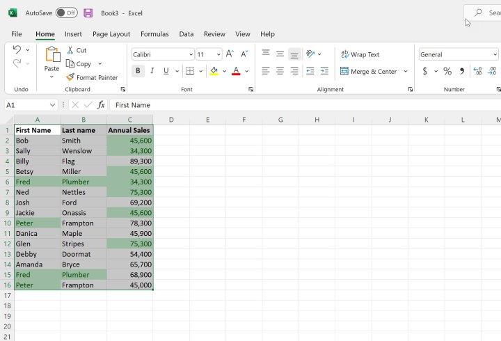 Microsoft Excel'de vurgulanan yinelenen veriler.