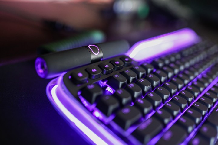 Hyte Keeb TKL'deki medya tuşları.