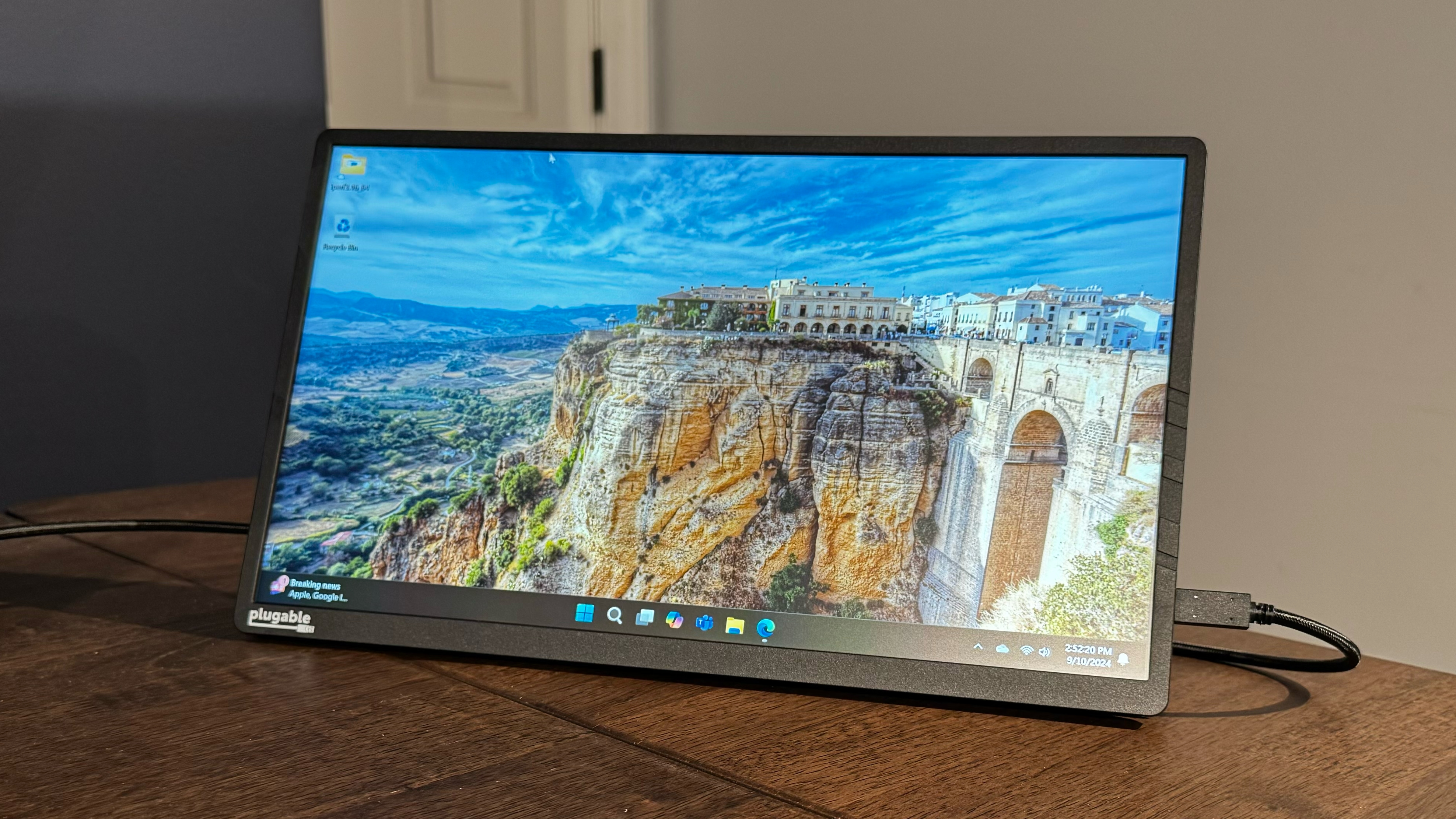 Takılabilir 15.6 inç USB-C Taşınabilir Monitör