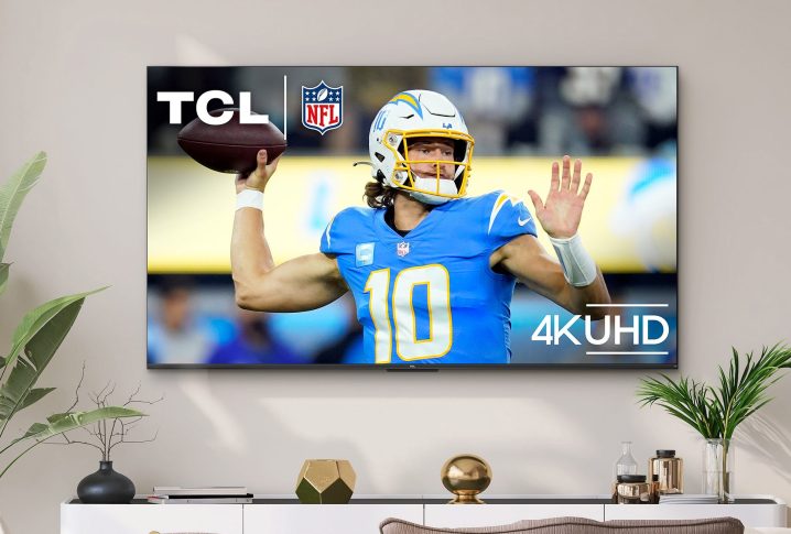 Bir bildiri fotoğrafında görülen TCL S4 televizyon.