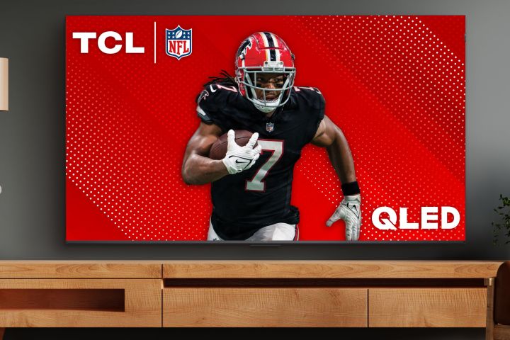 2024 TCL Q6 4K QLED TV.