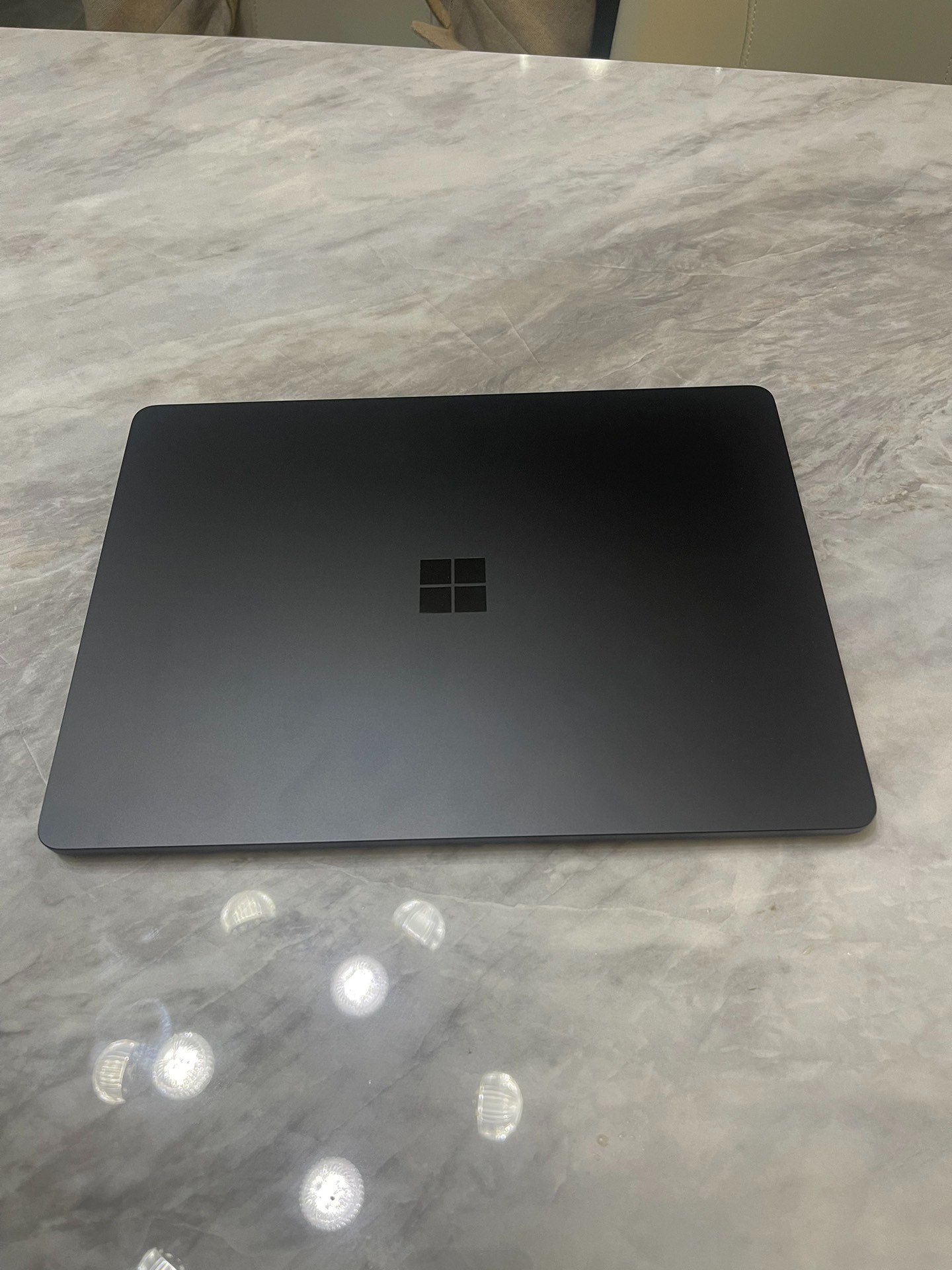 Intel Lunar Lake ile Surface Laptop prototipi